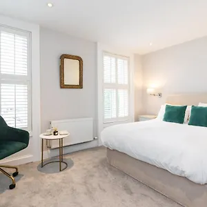 Albert Rooms Guest house